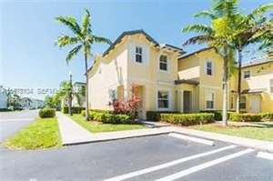 3 bedroom rental home at 3065 SE 1st Dr # 4, Homestead, leased June 2026